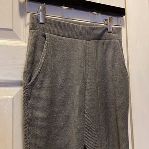 Lands’ End XS grey corduroy leggings